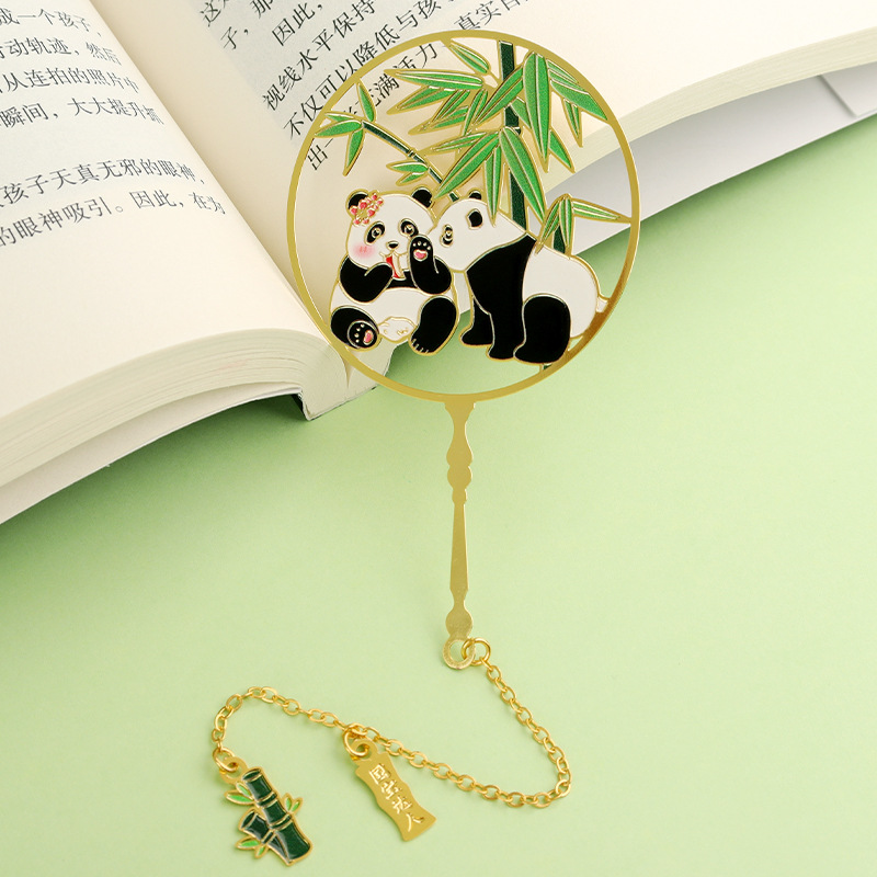 📖🐼 Panda Bookmark with Elegant Metal Tassels – Chinese Traditional Style 🌿✨