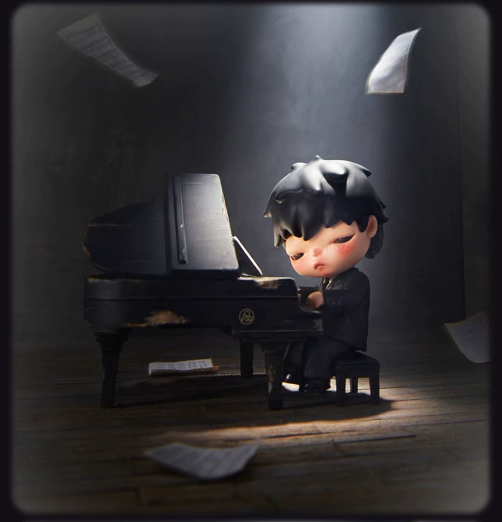 HIRONO Pianist Figure